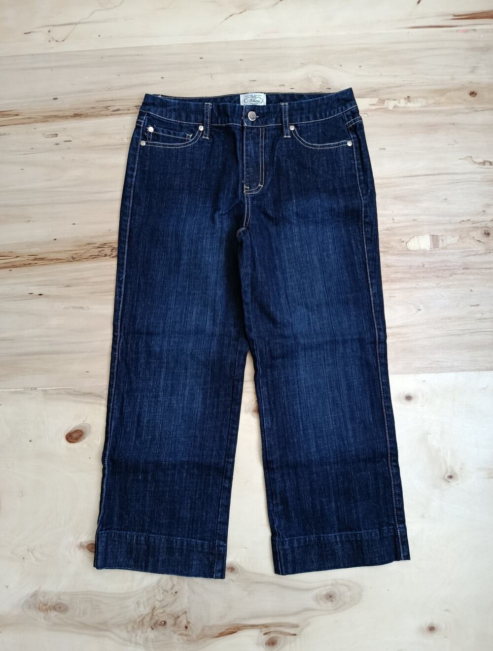 White House Black Market Embellished Jeans Blanc Size 6 Dark Wash 5 Pockets NWOT